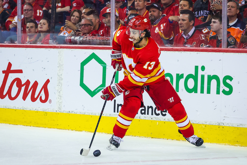 Johnny Gaudreau signs with Blue Jackets as Islanders miss out