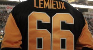 Mario Lemieux is okay with Josh Ho-Sang wearing No. 66