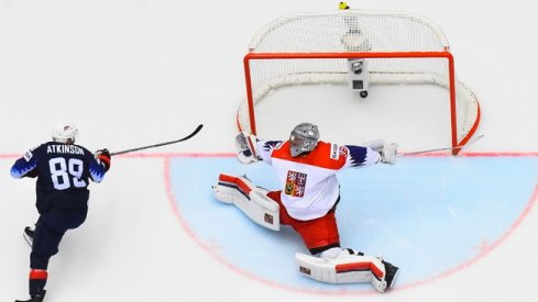 Cam Atkinson scores on the backhand against the Czech Republic during the 2018 IIHF World Championship