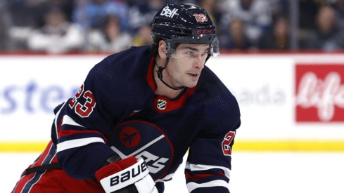 Center Sean Monahan has signed with the Columbus Blue Jackets.