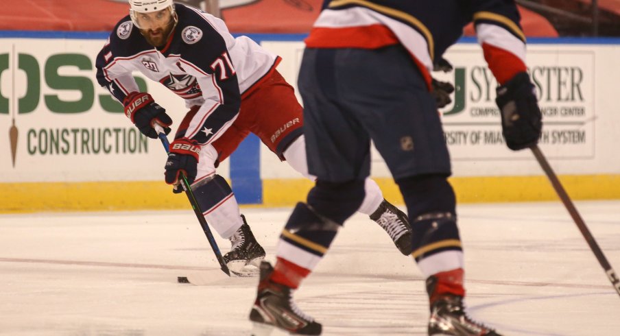 Columbus Blue Jackets left wing Nick Foligno (71) controls the puck against the Florida Panthers during the first period at BB&T Center.