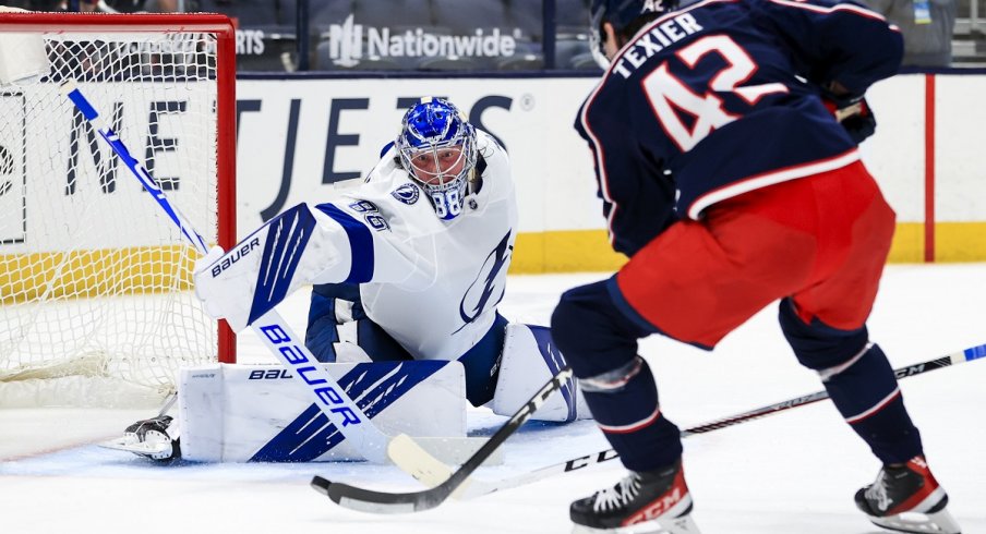 Alexandre Texier is robbed by Andrei Vasilevskiy