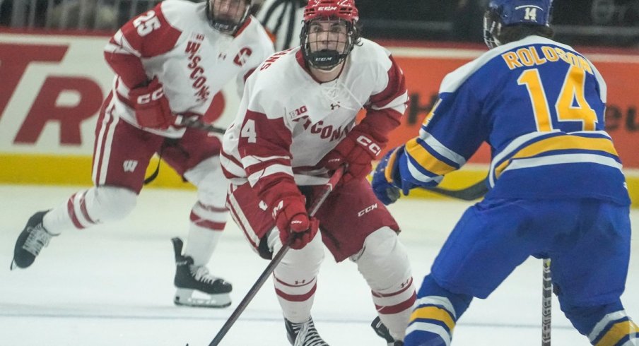 Corson Ceulemans skates for the Wisconsin Badgers