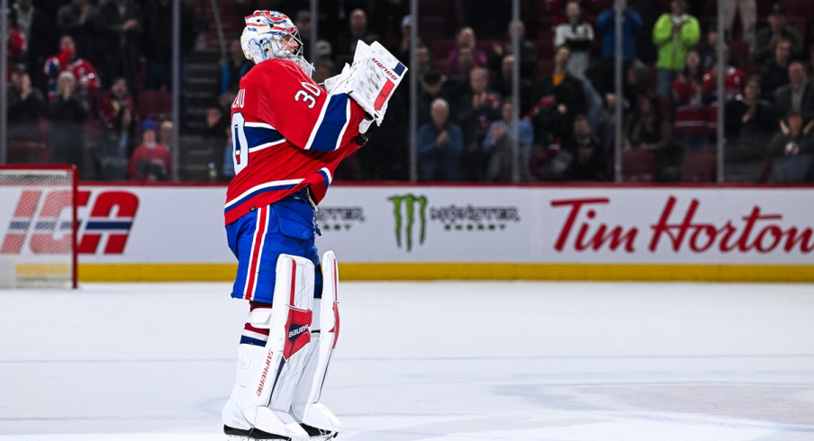 Montreal Canadiens goalie Cayden Primeau salutes the crowd after his shutout